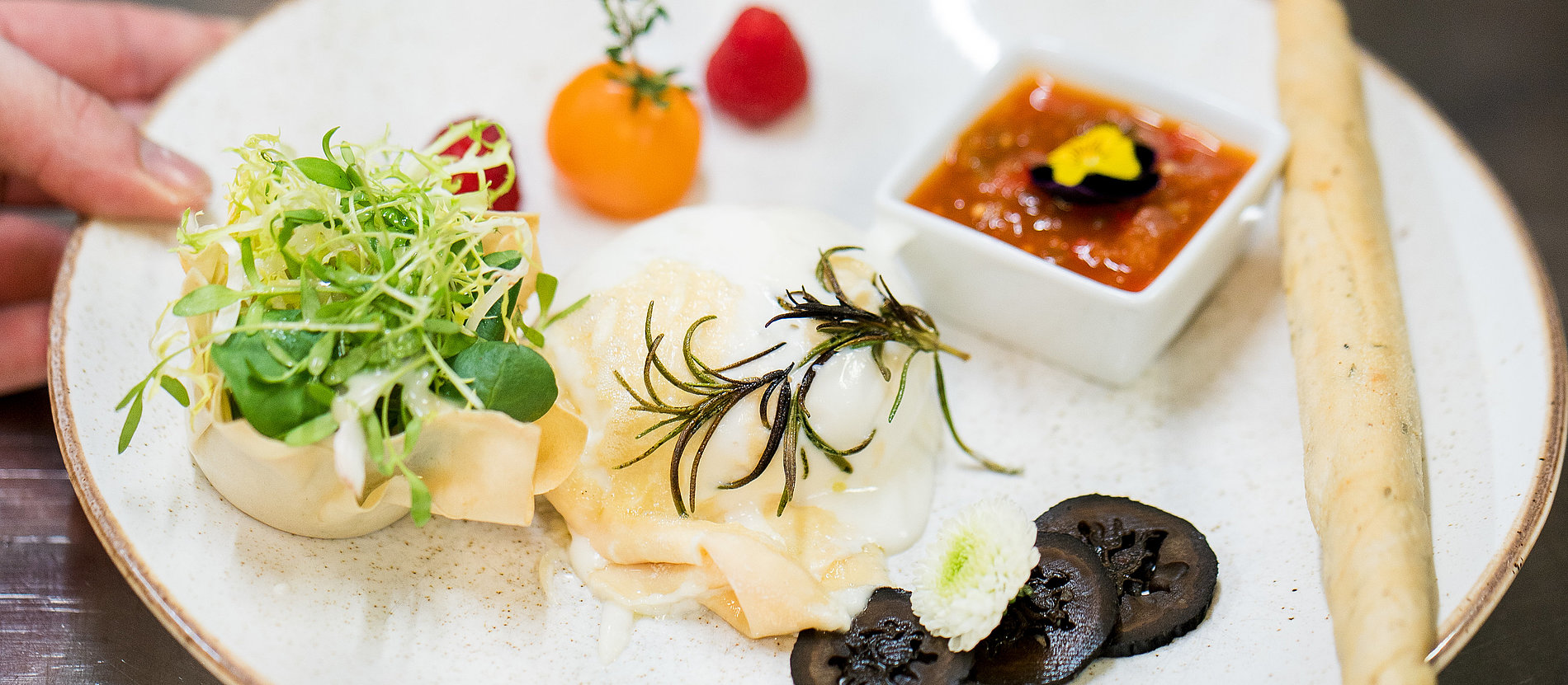 Lavoro di Aiuto Cucina in Tirolo